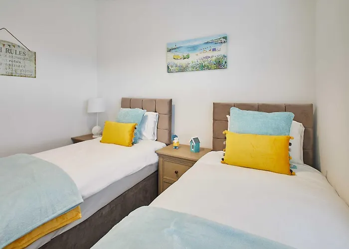 Host & Stay - Sea View Road