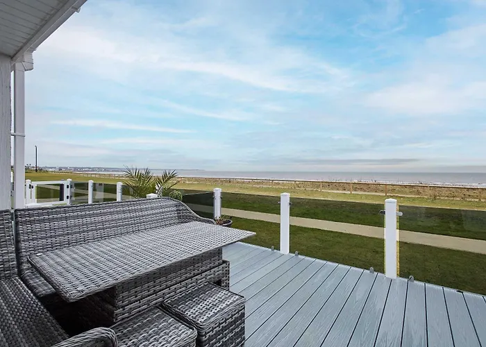 Host & Stay - Sea View Road