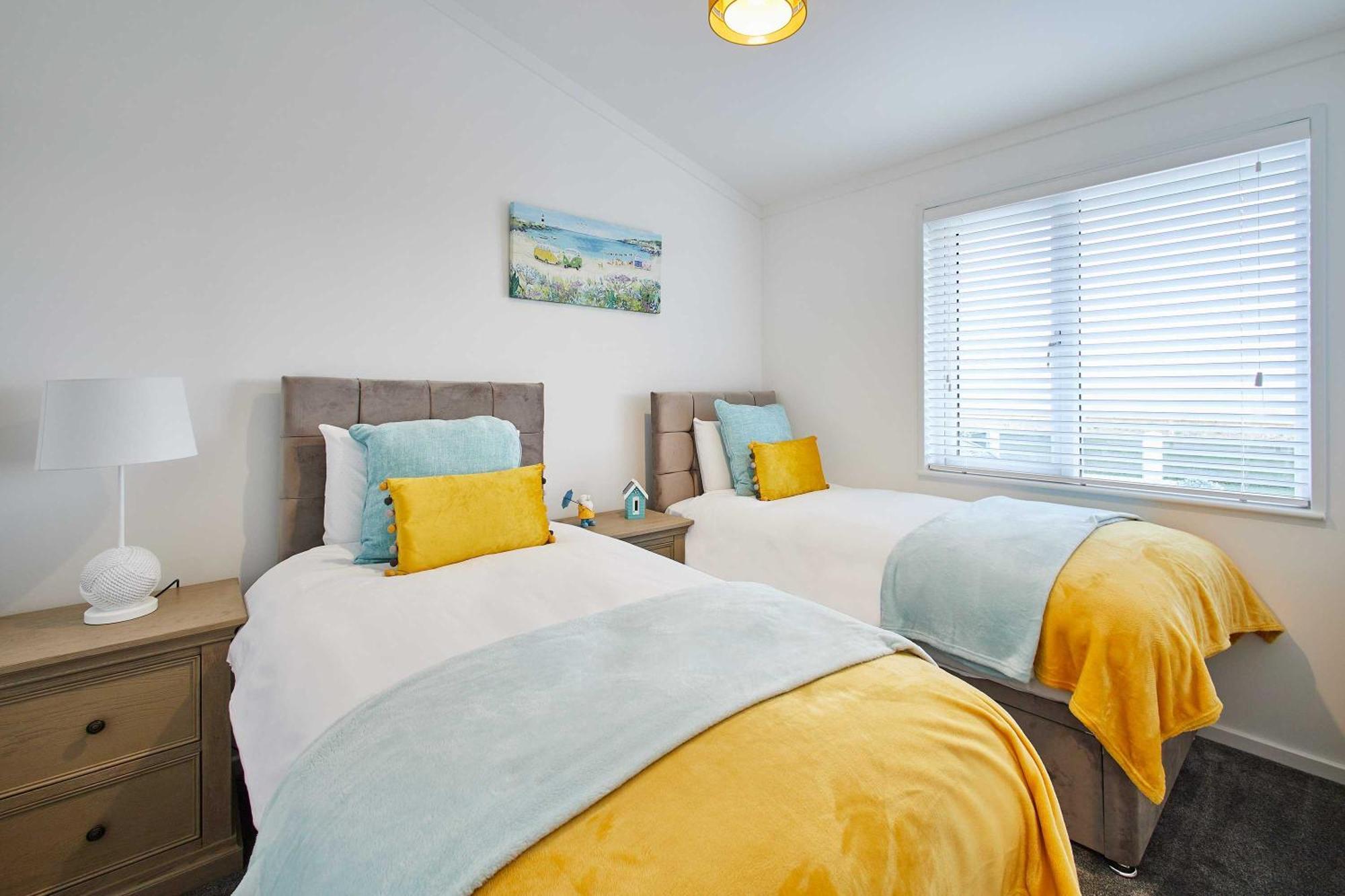 Chalet Host & - Sea View Road *