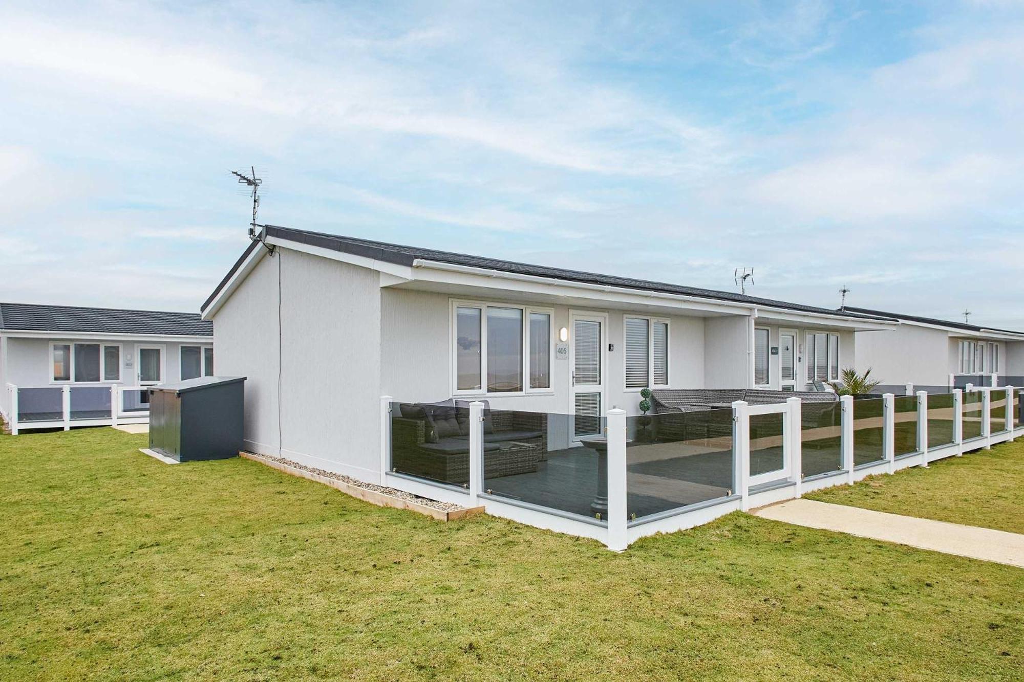 Host & - Sea View Road